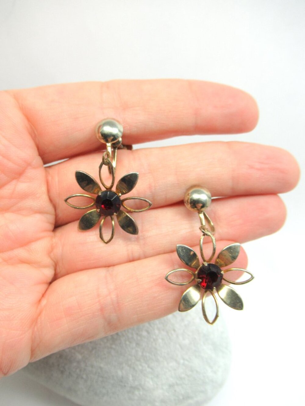 Vintage Screwback Dangle flower earrings
